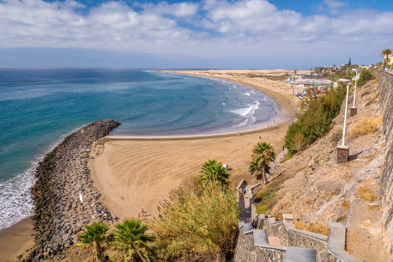 Gran Canaria im Sommer 1 Woche an der Playa del Inglés inklusive Flug und Transfer schon für 220€