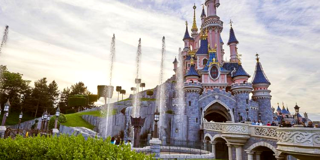 Disneyland Paris Mit Flug Eintritt Und Hotel www.reiseuhu.de