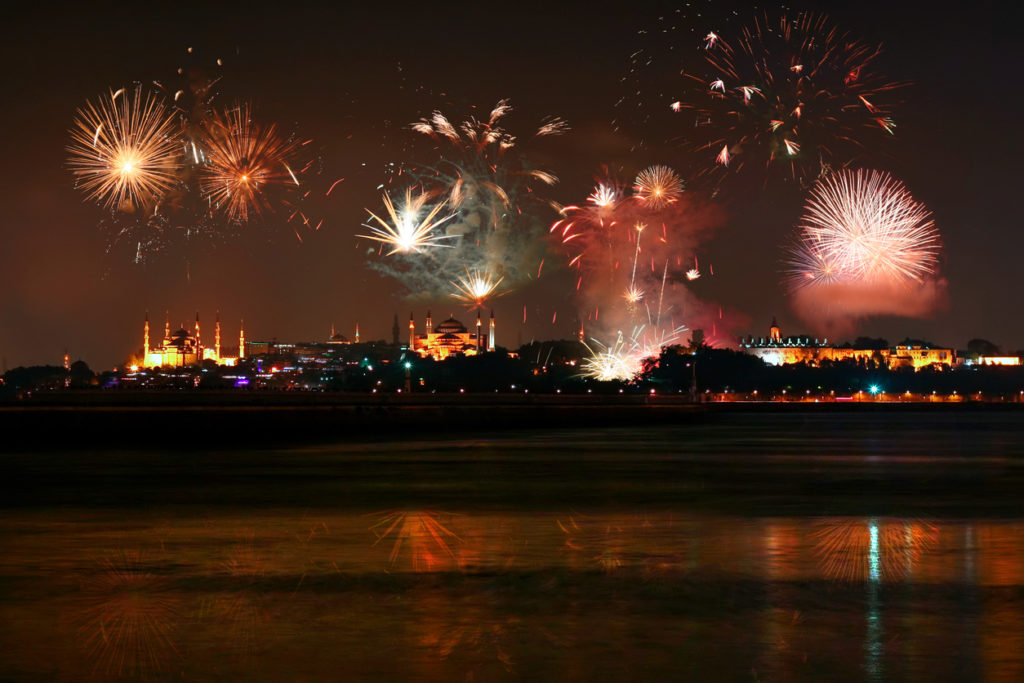 Bilderstrecke zu: brief aus istanbul: wer silvester feierte, ist ein Silvester in Istanbul - Die besten Tipps zum Jahreswechsel 2022
