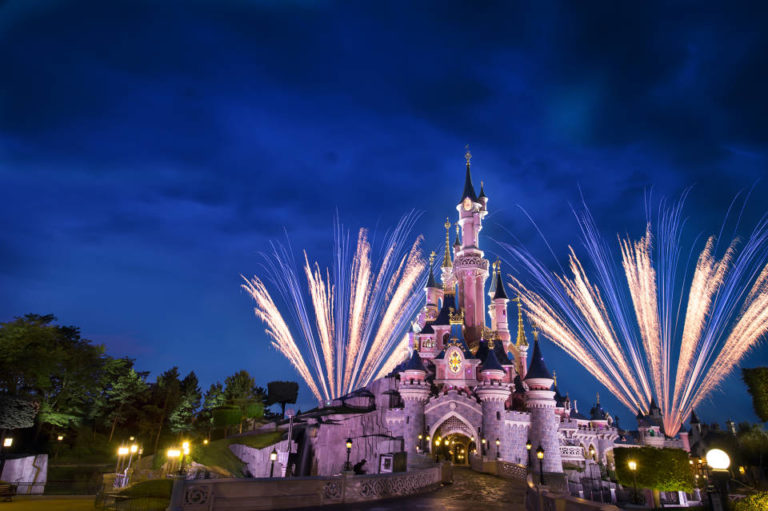 Disneyland ® Paris Gutschein Eintritt & Hotelübernachtung 99€