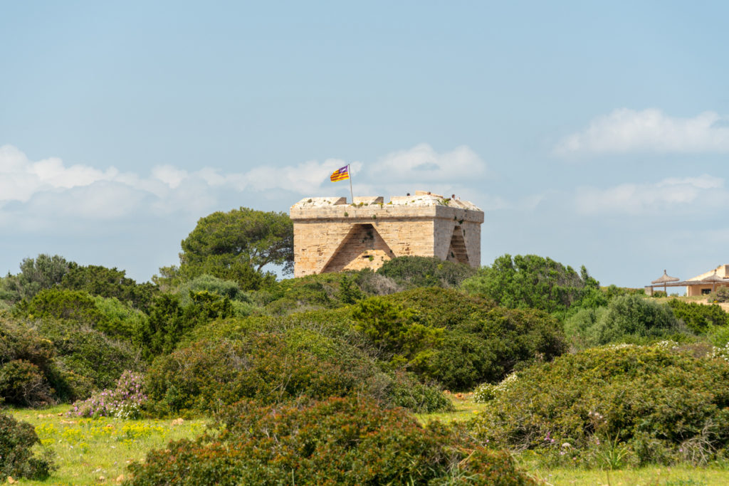 Wehrturm Castell de sa Punta de n'Amer in Cala Millor, Mallorca