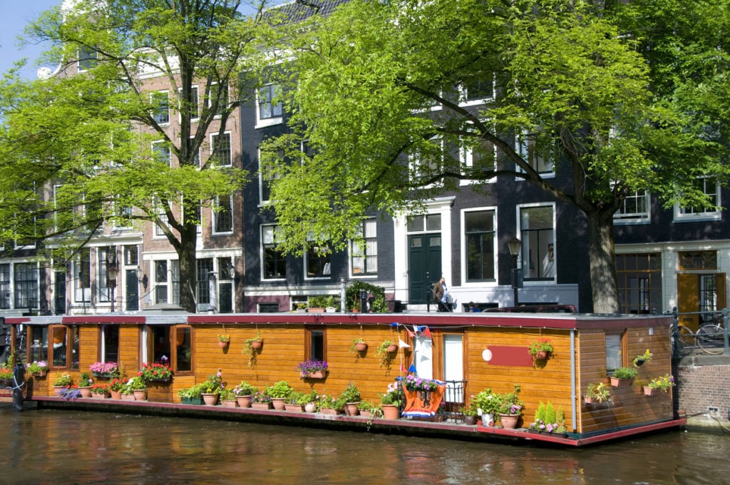 Hausboot in Amsterdam