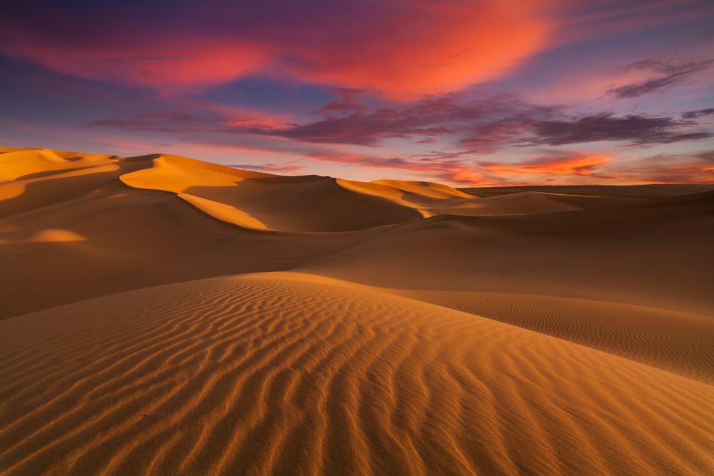 Sonnenuntergang inmitten der Sahara, Tunesien