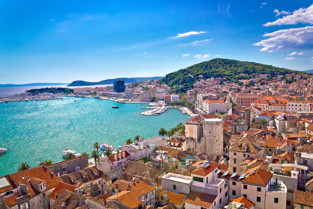 Ausblick auf die Altstadt von Split und den Marjan Hügel