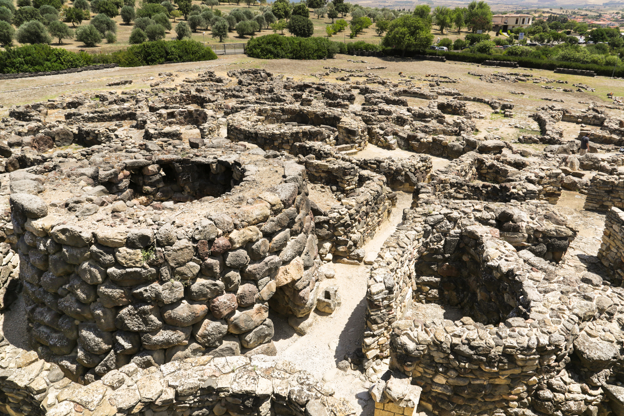 Sardinien Sehenswürdigkeiten - Ruinen von Su Nuraxi Sardinien Sehenswürdigkeiten - Ruinen von Su Nuraxi