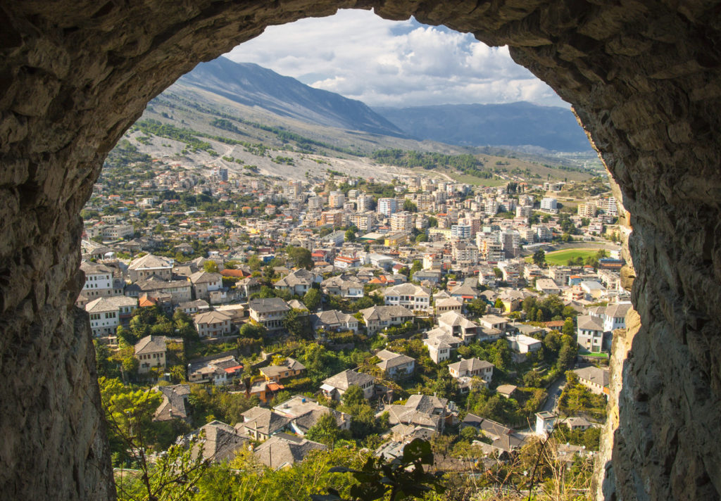 Stadt Gjirokaster in Albanien
