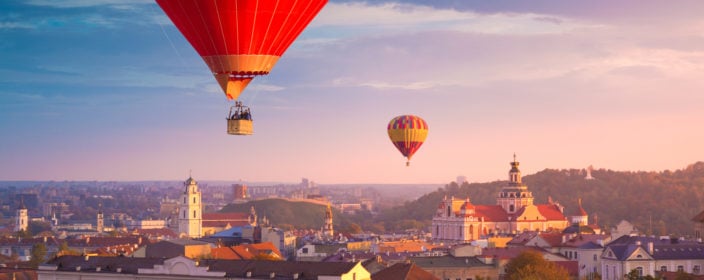 Heißluftballon über Vilnius, Litauen