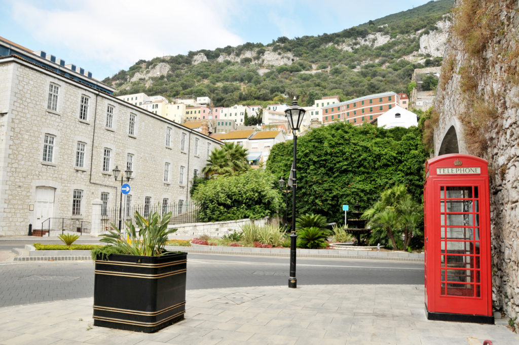 Typisch britische Telefonzelle in Gibraltar