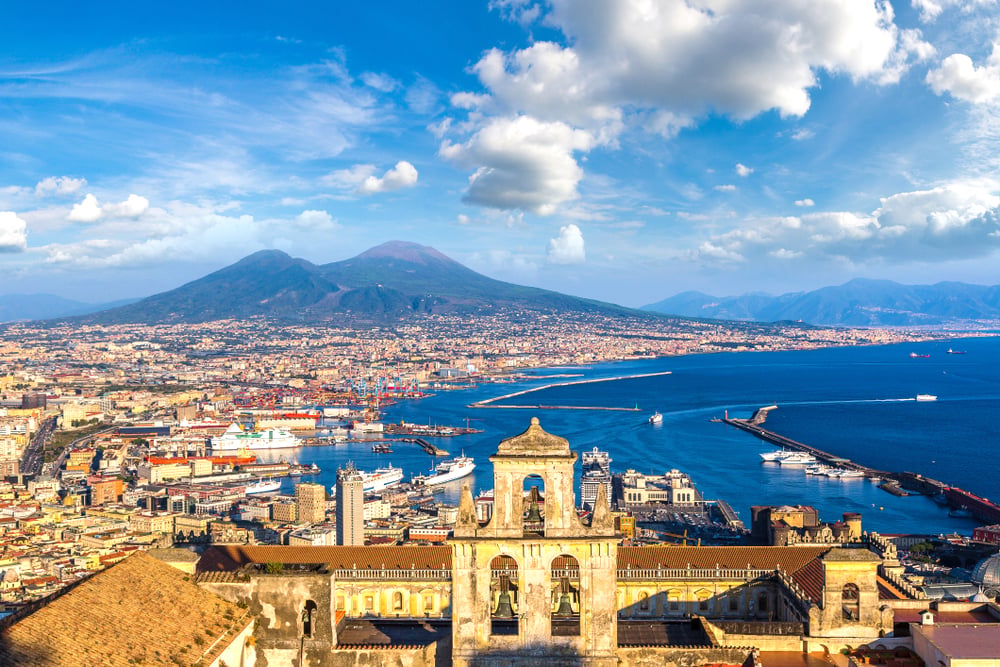 Neapel mit Vulkan
