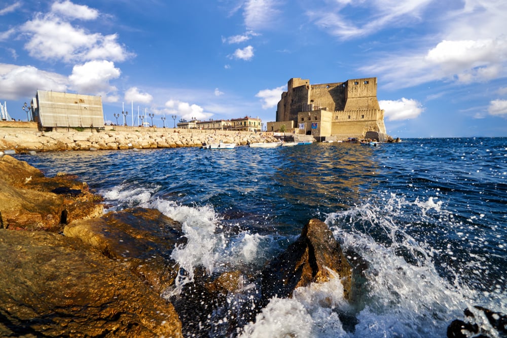 Das Schloss am Meer, Neapel