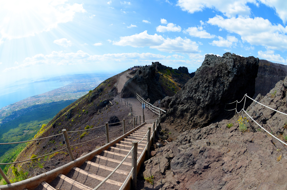 Der Weg zum Krater des Vesuvs