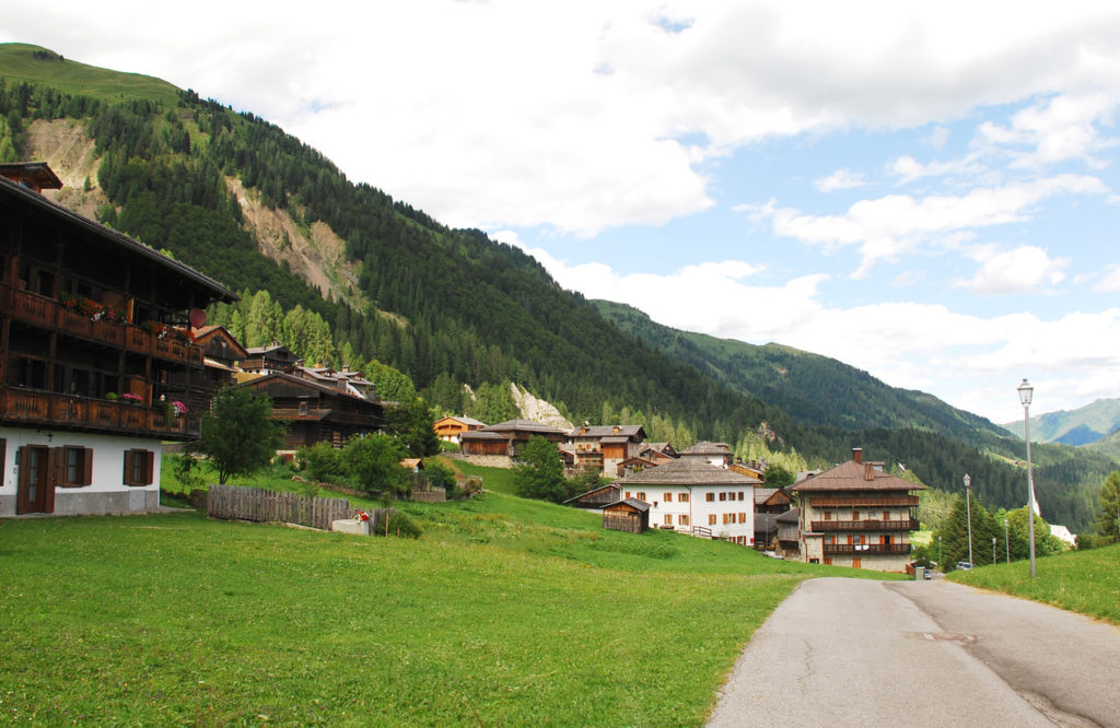 Der Albergo Diffuso Sauris in Südtirol