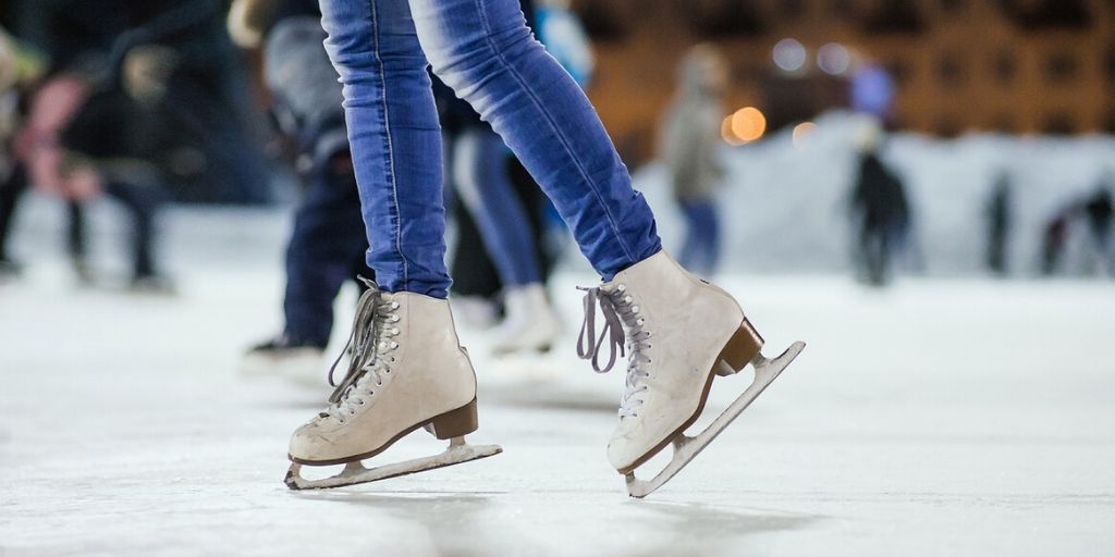 Ice Skates Holiday main image 1