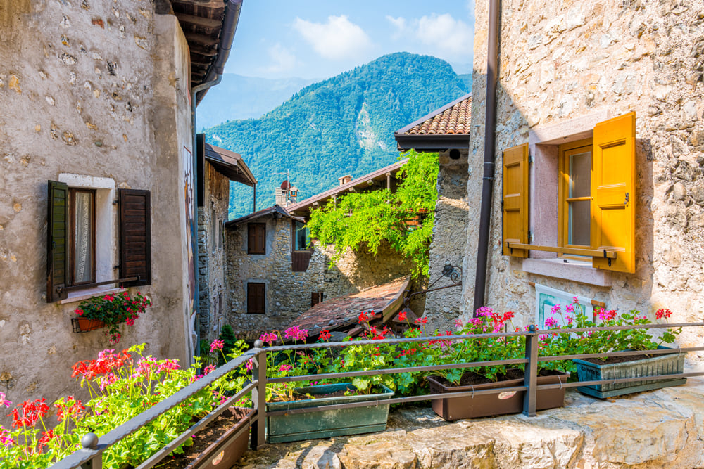Pura fascinación desde los Dolomitas hasta el albufera de Garda