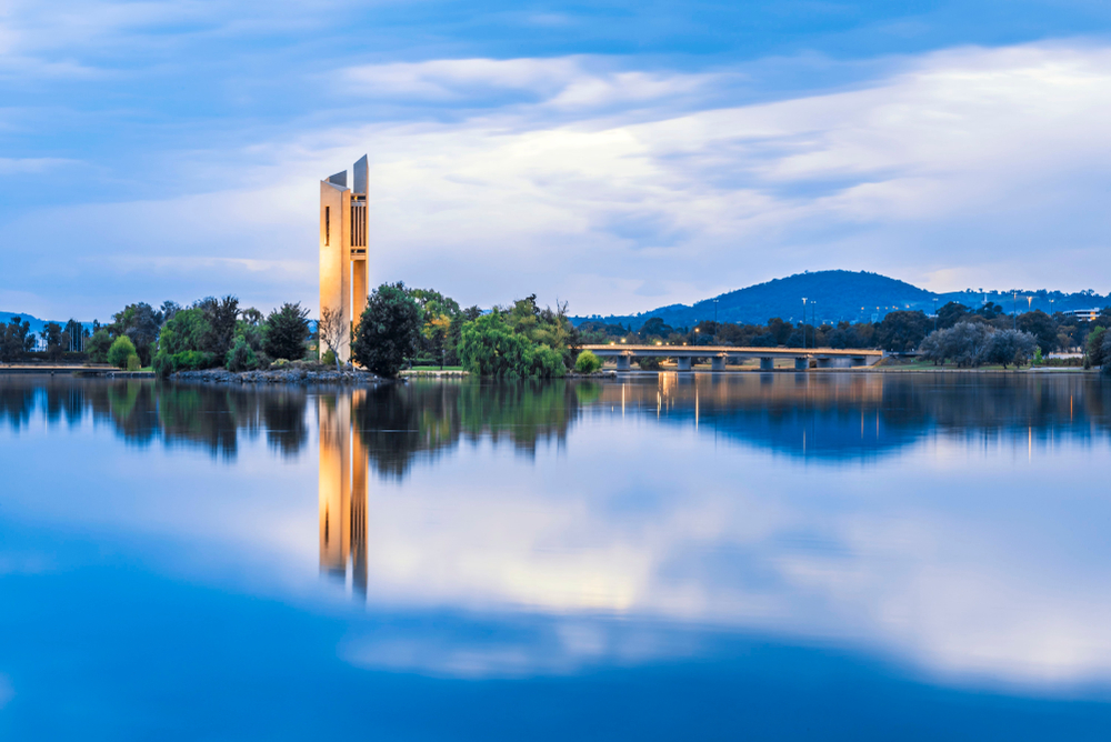Der Lake Burley Griffin in Canberra