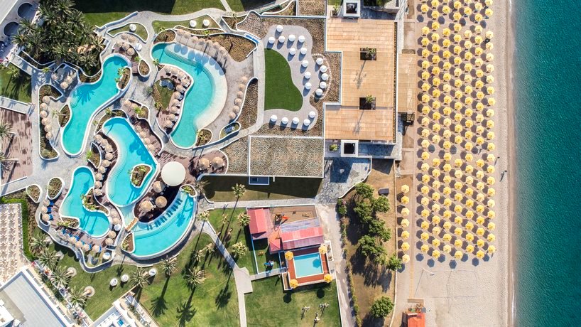 Nordia Beach Hotel Kos aus der Vogelperspektive mit Pool und Strand