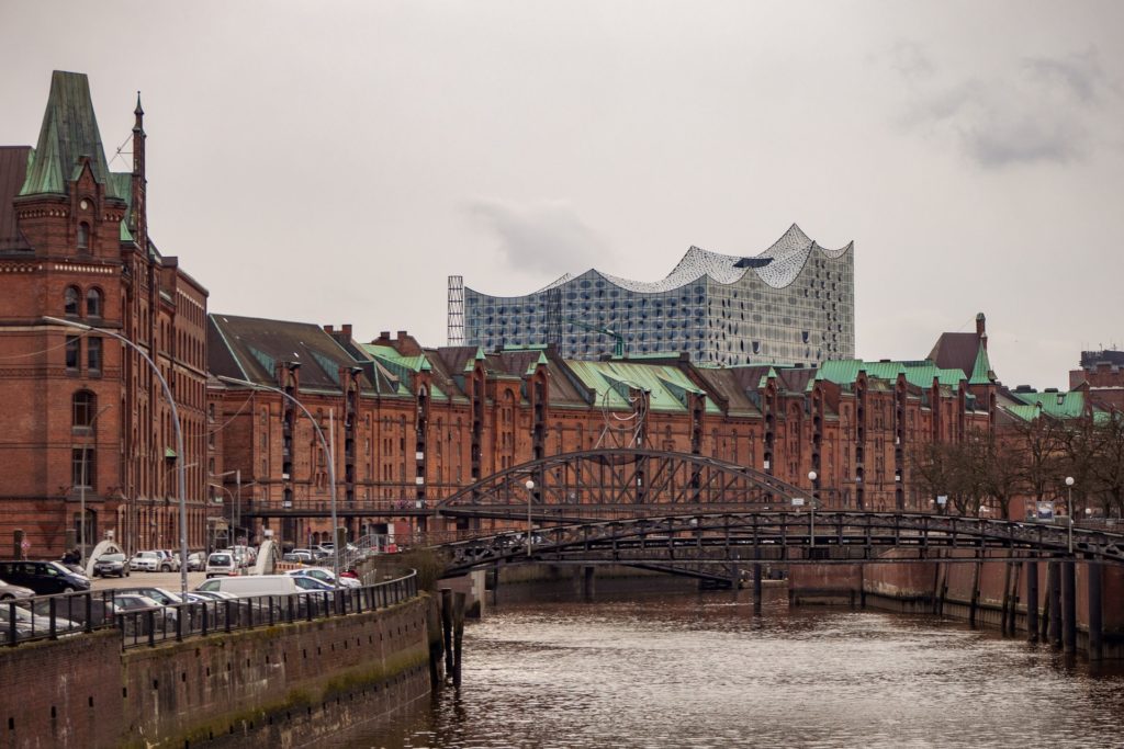 Hamburg, Speicherstadt mit Elbphilharmonie