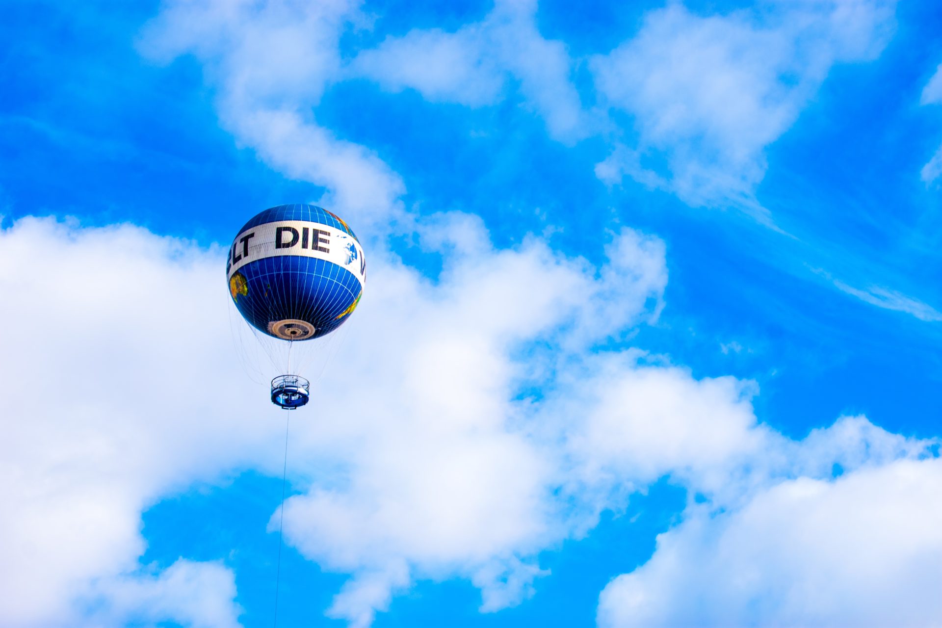Weltballon in Berlin