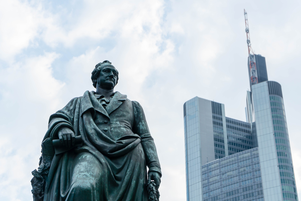 Goethe Statue in Frankfurt am Mai