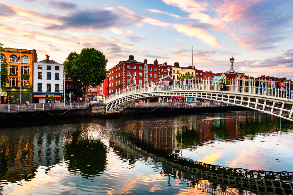 Ha'Penny Bridge in Dublin, Irland