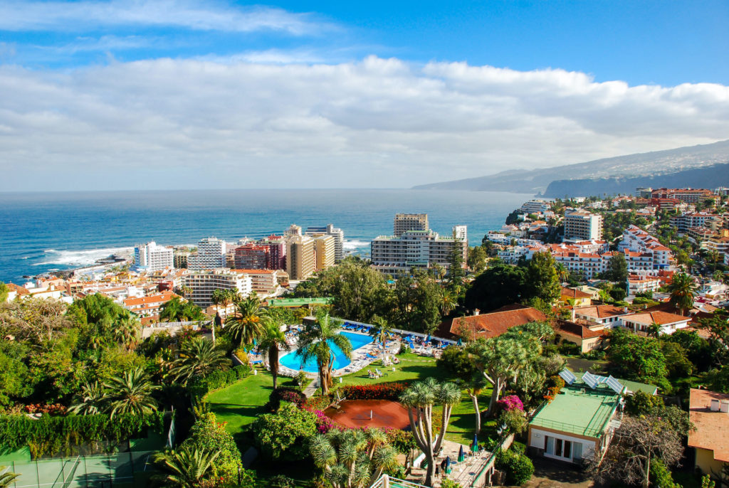 Luftbild von Puerto de La Cruz, Teneriffa, Kanarische Inseln, Spanien