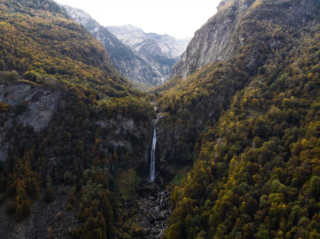 Schweiz, Tessin, Wasserfall Foroglio