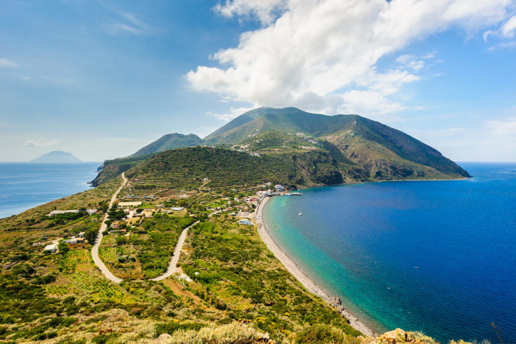 Islas italianas desconocidas: 15 islas en Italia que aún no conoces