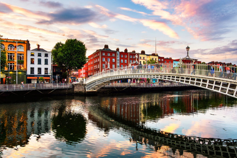 Irland, Dublin, Brücke Ha'penny Bridge