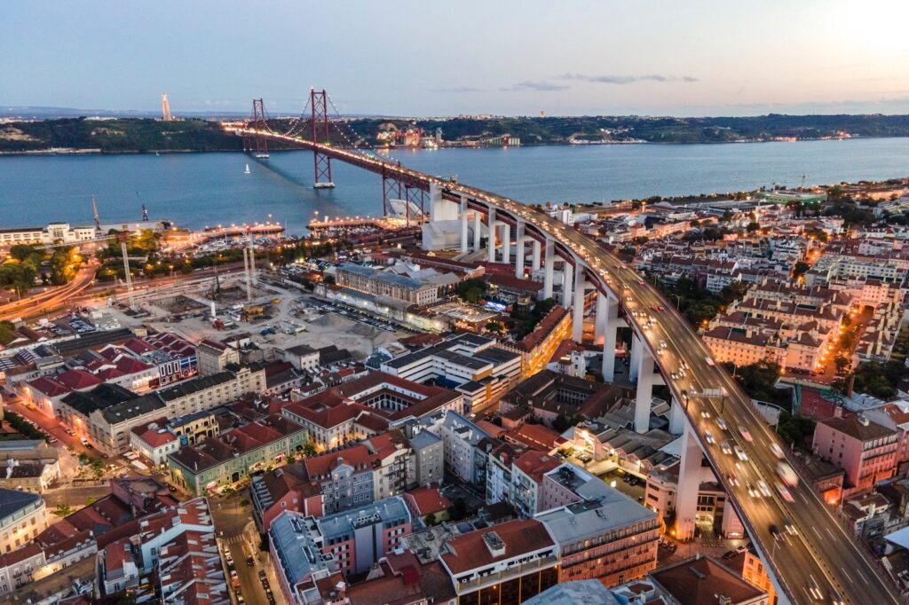 Portugal, Lissabon, Luftaufnahme, Brücke