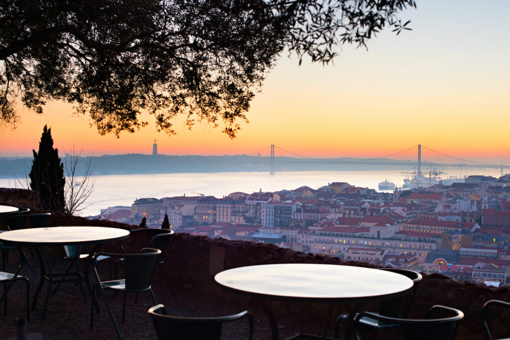 Portugal, Lissabon, Outdoor Restaurant