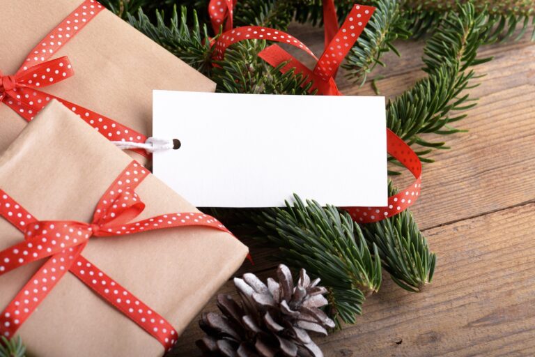 Christmas,Rectangle,Gift,Tag,Mockup,With,Present,Box,,Product,Label