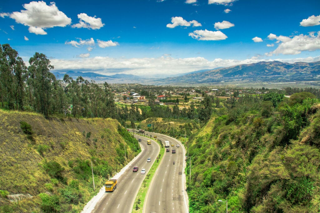 Ausblick auf eine der Hauptstraßen bei Quito