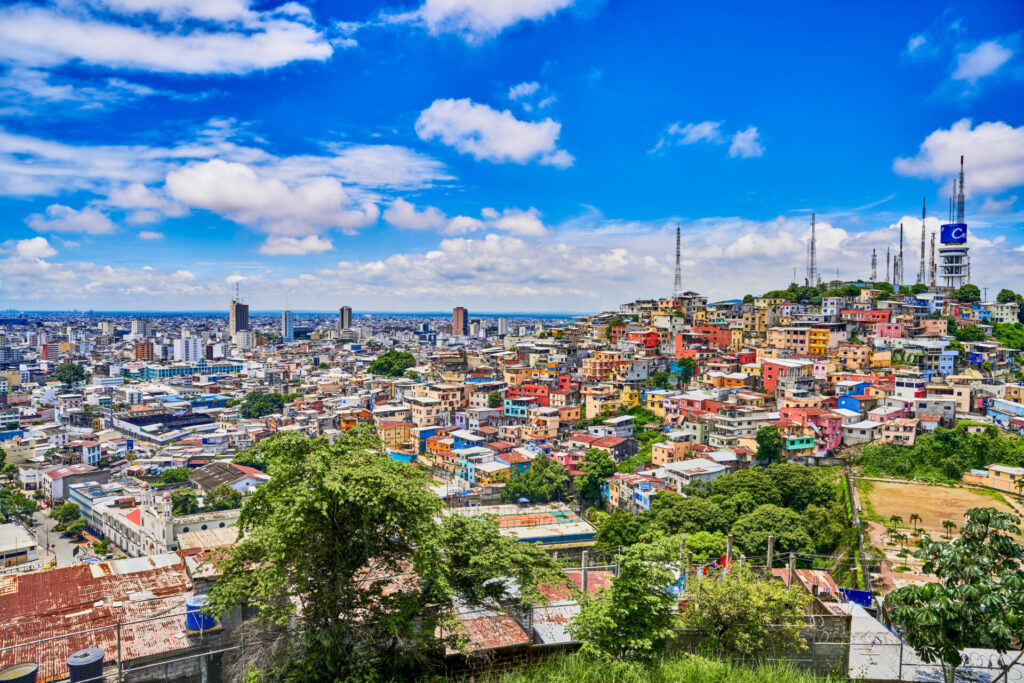 Beeindruckende Aussicht auf die Skyline von Guayaquil 
