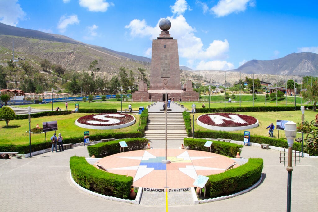 Das Monument Mitad del Mundo bei Quito