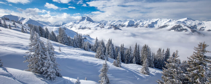 Österreich, Tirol, Winter, Skiort Kitzbühel