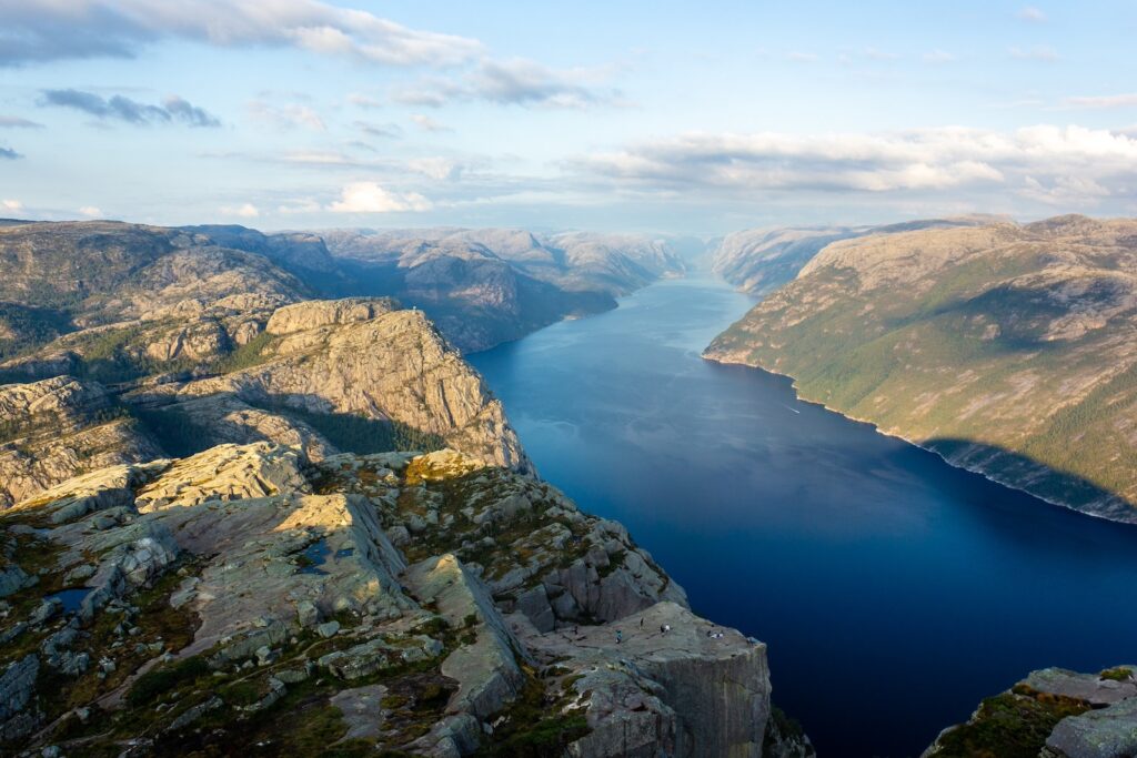Norwegen, Fantastischer Ausblick über dem Preikestolen