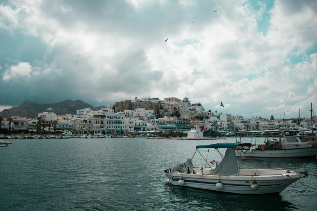 Griechenland, Kykladen, Blick auf die Inselhauptstadt von Naxos