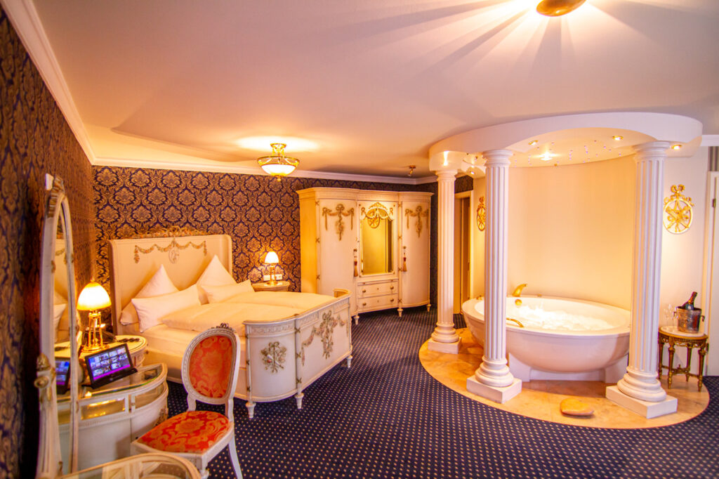 Hotel Zur Weinsteige, Louis XVI Suite im Schlösschen