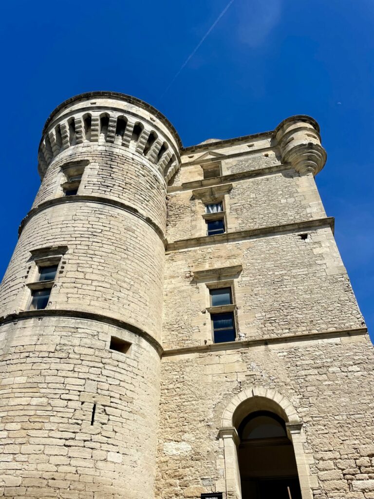 Bauwerk Gordes Frankreich Reiseuhu