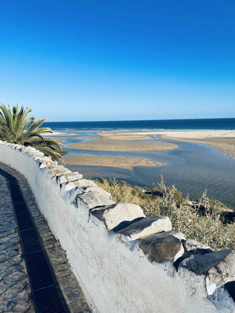 Portugal, Algarve, Küstenabschnitt in Cacela Velha