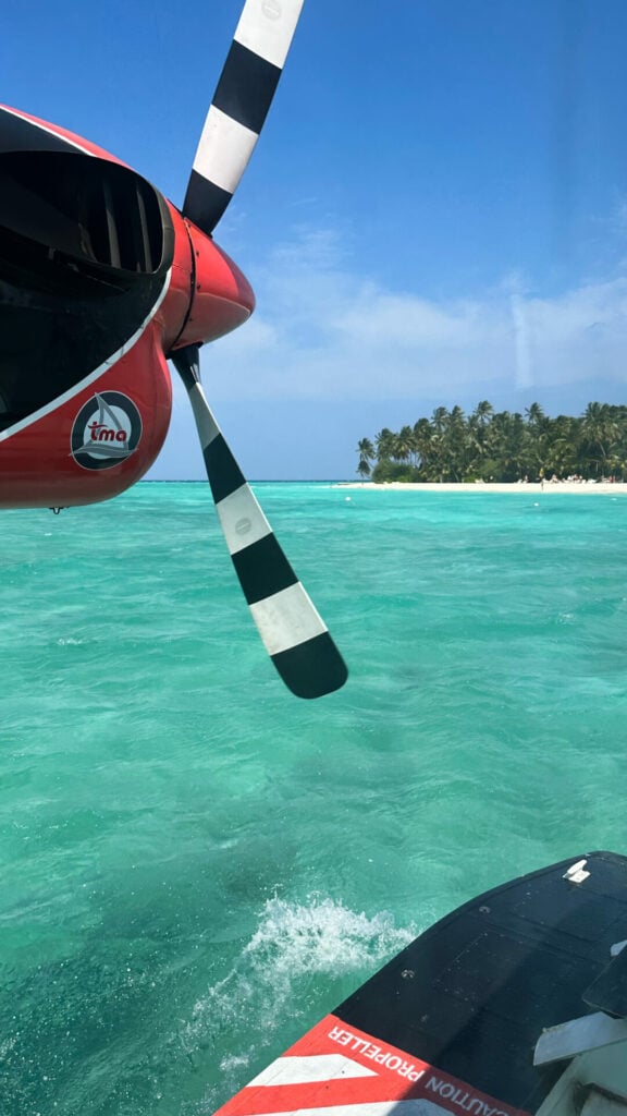 Malediven, Anreise mit einem Wasserflugzeug