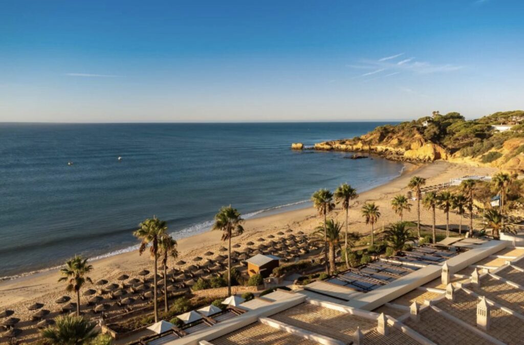 Algarve Urlaub: 6 Tage mit 5* Hotel, Frühstück, Flügen und Mietwagen oder Transfer ab 289€ p.P. (DZ)