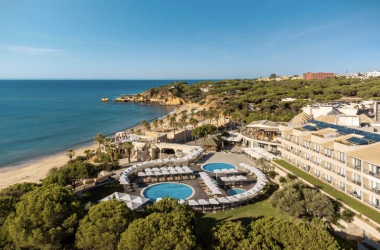 Algarve Urlaub: 6 Tage mit 5* Hotel, Frühstück, Flügen und Mietwagen oder Transfer ab 289€ p.P. (DZ)