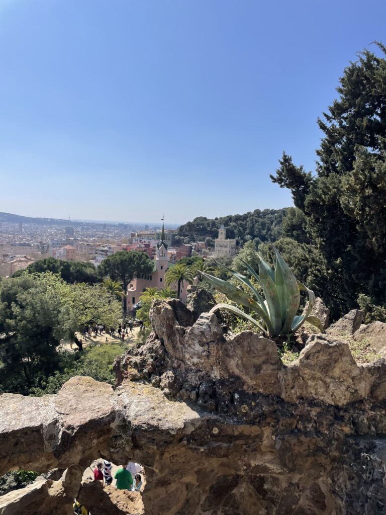 Barcelona, Ausblick von einem Rundweg im Park Güell