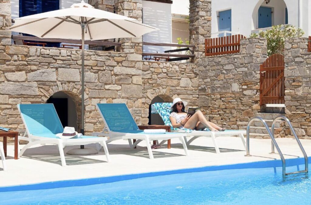 Paros Urlaub: 1 Woche Griechenland mit Hotel, Flug und Frühstück ab 598€ p.P.