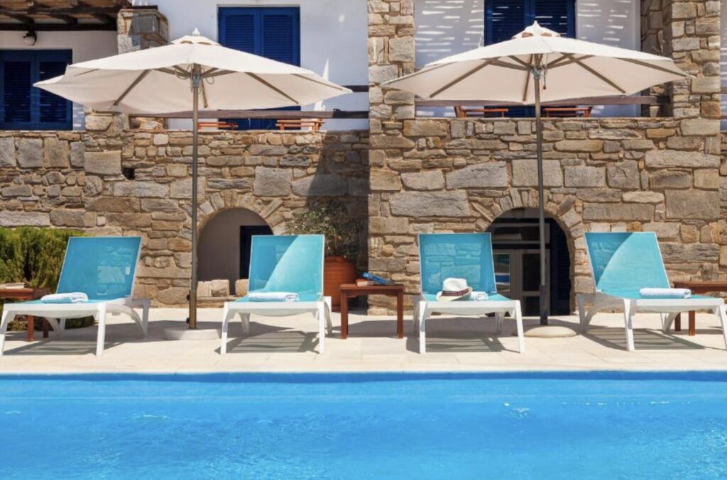 Paros Urlaub: 1 Woche Griechenland mit Hotel, Flug und Frühstück ab 598€ p.P.