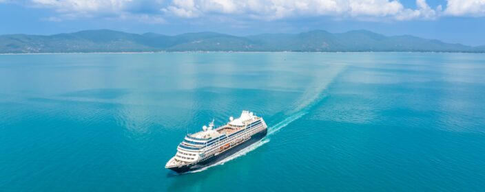 Cruise,Ship,,Cruise,Liners,Beautiful,White,Cruise,Ship,Above,Luxury