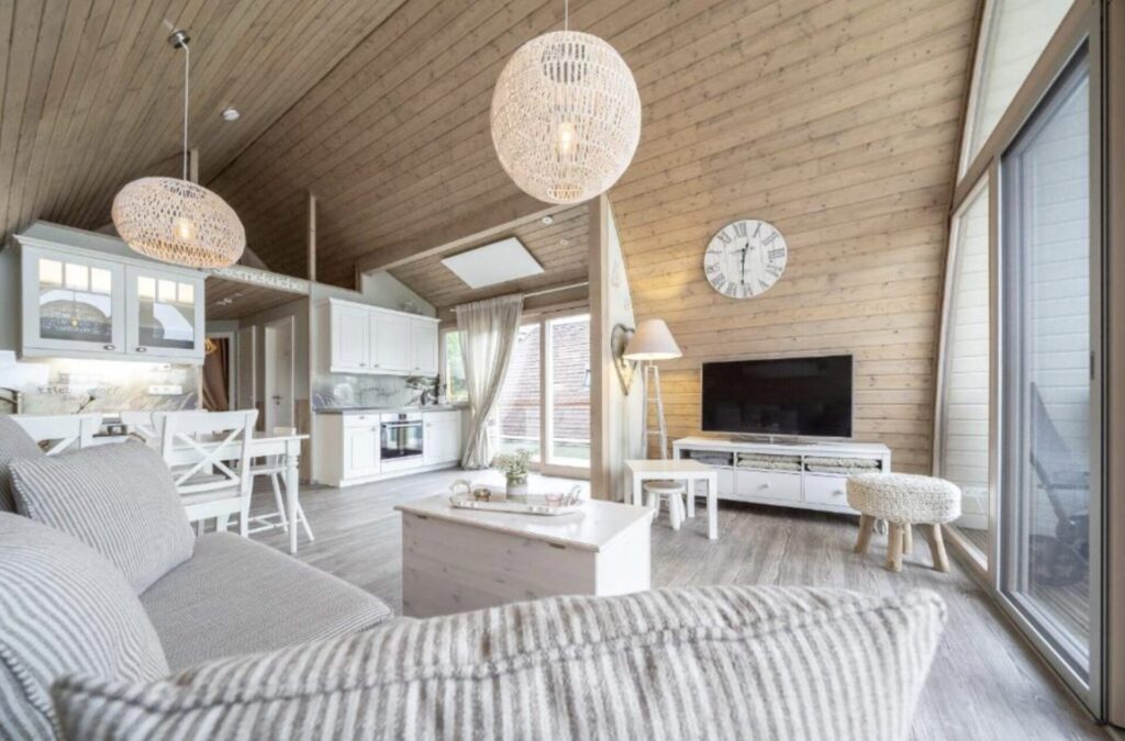 Sachsen Anhalt Kurzurlaub: Iglu auf dem Wasser mit Schwan Tretboot ab 42€ p.P. (bei 4 Leuten)