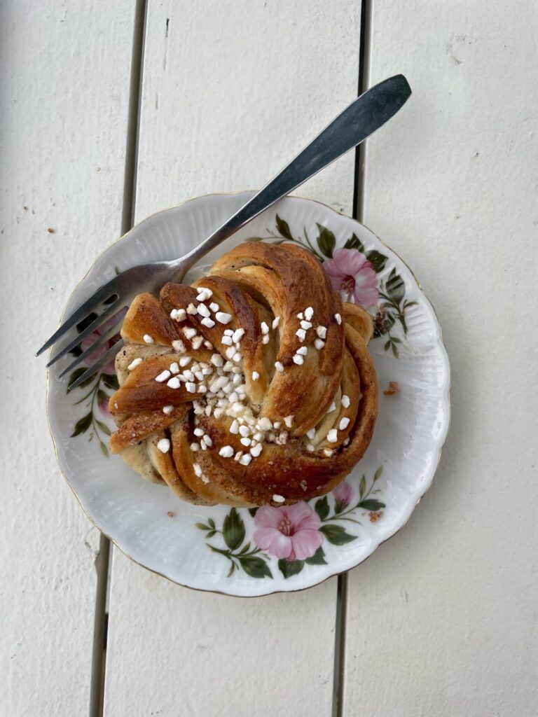 zimtschnecke öland⁩ färjestaden⁩ schweden reiseuhu
