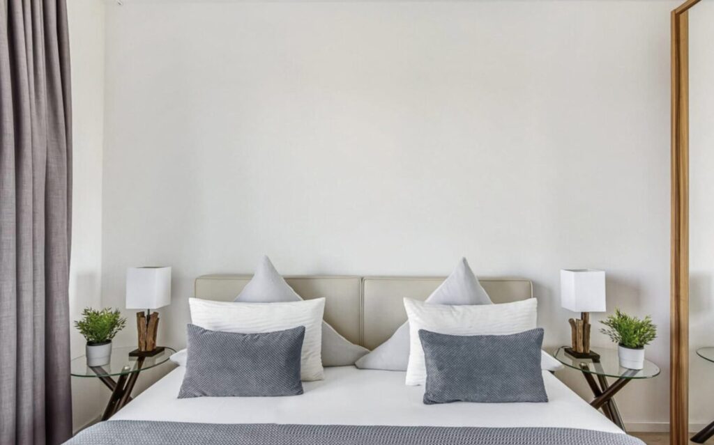 Luxus an der Ostsee: 4 Tage direkt am Wasser mit Privatstrand, Sauna & Whirlpool ab 200€ p.P. (bei 4 Leuten)